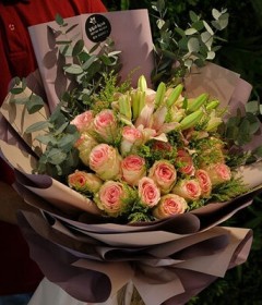 باقات ورد طبيعي